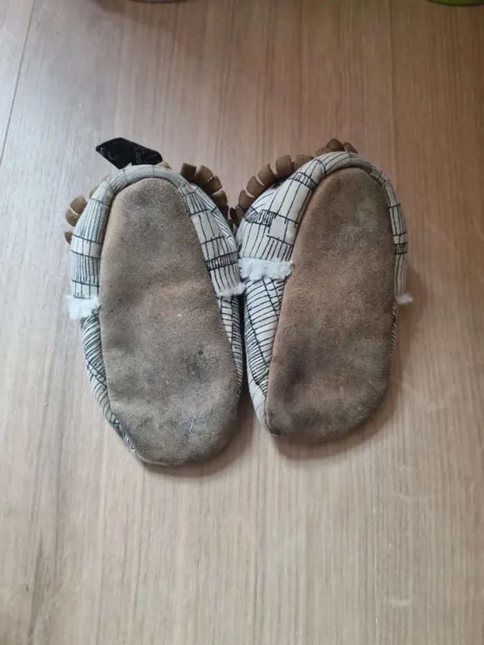 Chaussons cuir intérieur moumoute - photo numéro 4