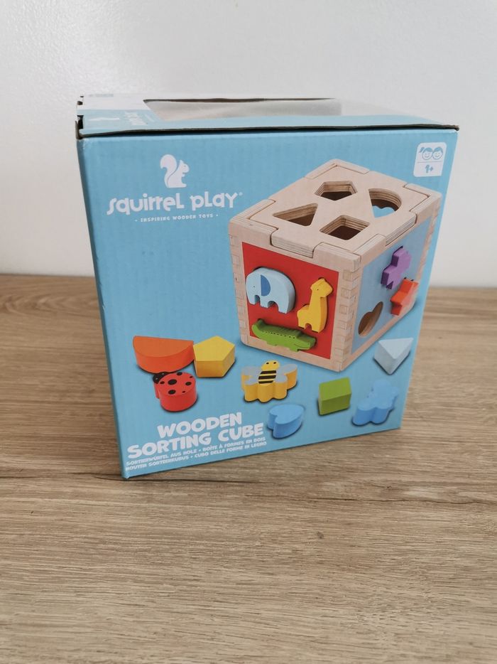 Cube d'activité en bois neuf jamais ouvert - photo numéro 5