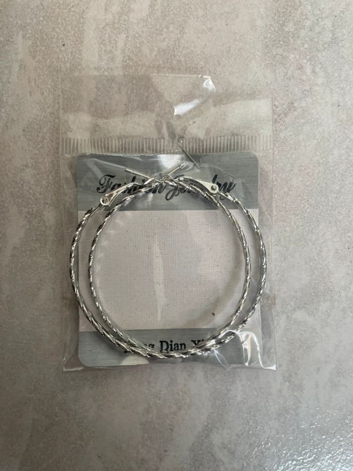 Boucle d’oreille