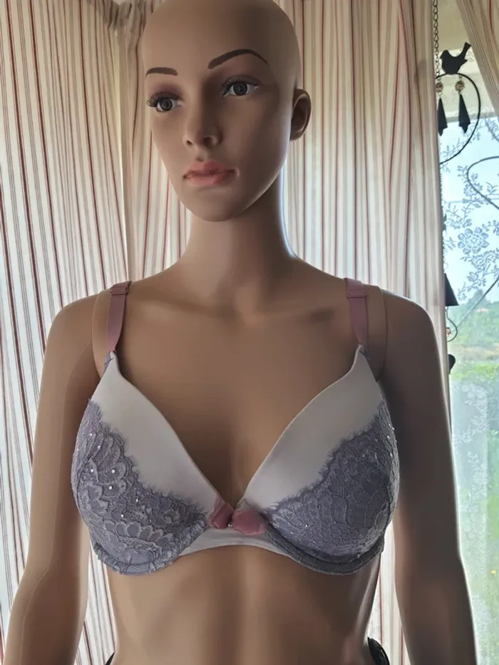 Jolie Soutiens-gorge Hunkemöller fr 95D - photo numéro 6