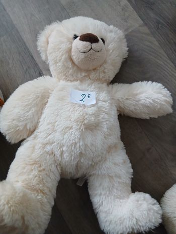 Ours peluche 