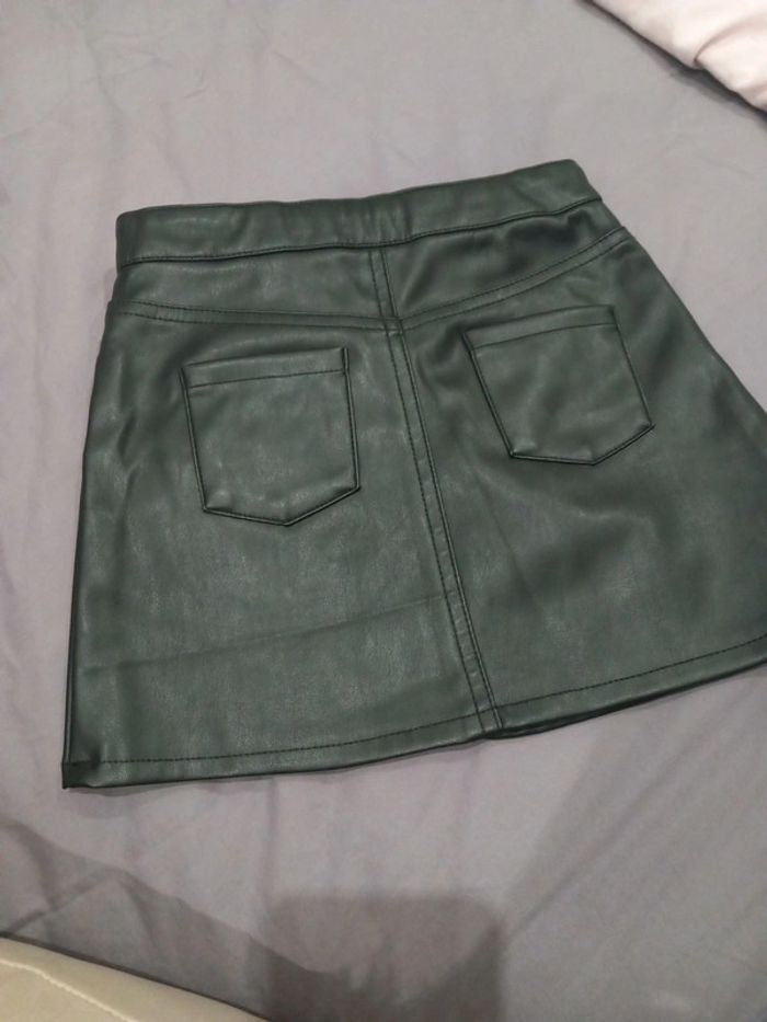 Jupe simili cuir 4 ans - photo numéro 2