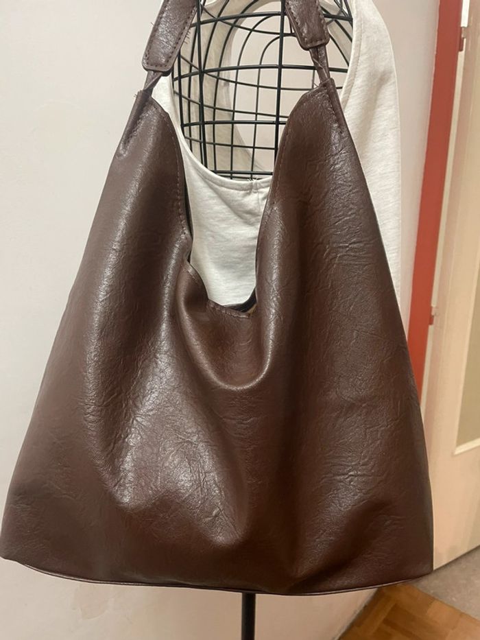 Sac fourre-tout vintage marron foncé en similicuir - photo numéro 12