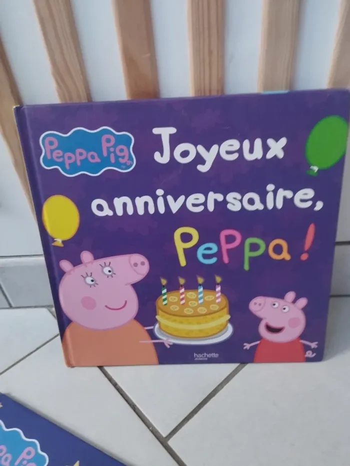 Lot livres Peppa pig (grand format) anniversaire et père Noël - photo numéro 4