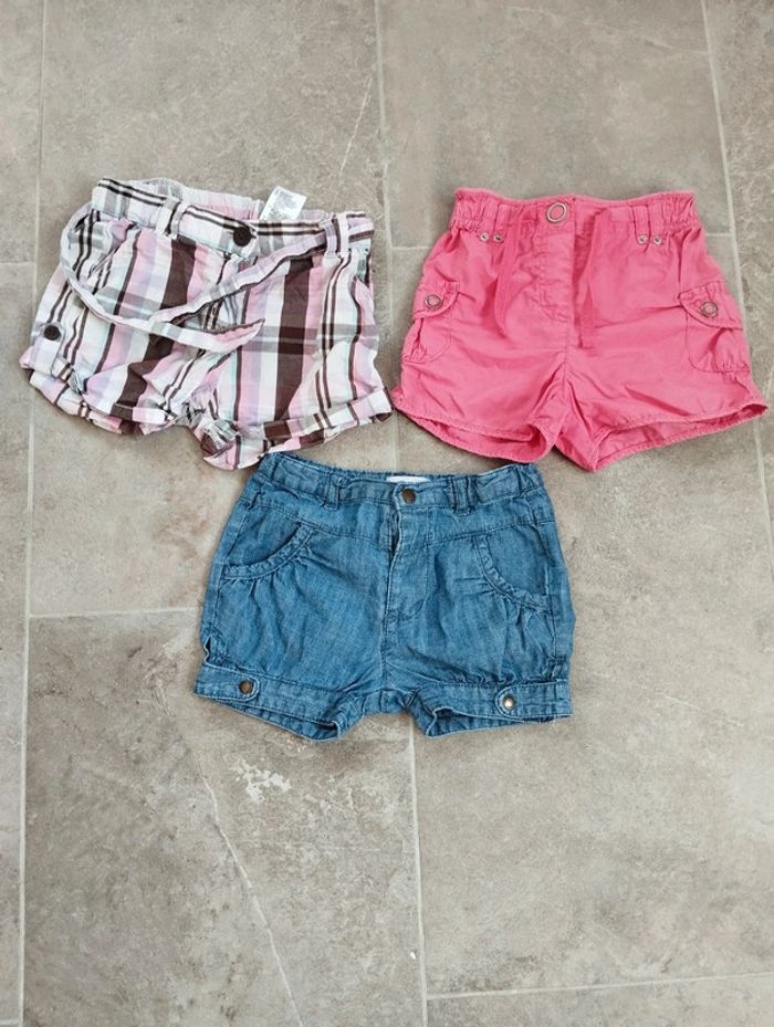 Lot 3 shorts fille 18 mois