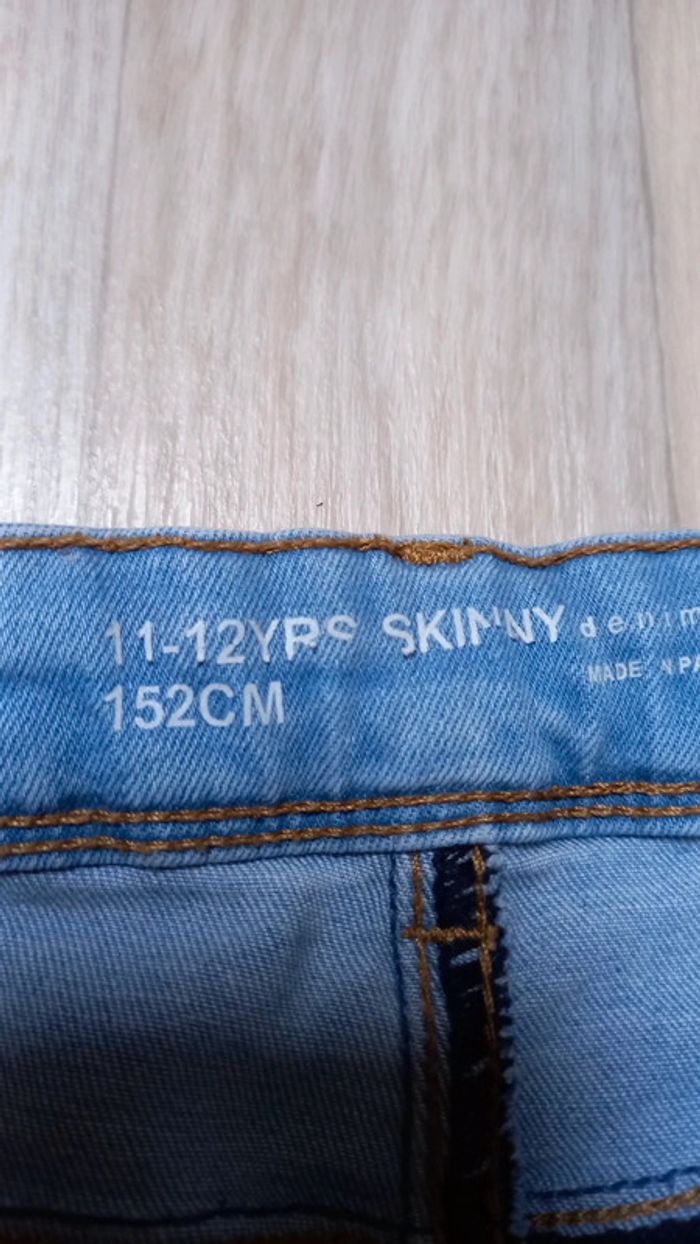 Jean neuf - photo numéro 4