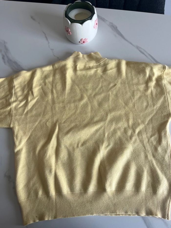 Pull jaune - photo numéro 2