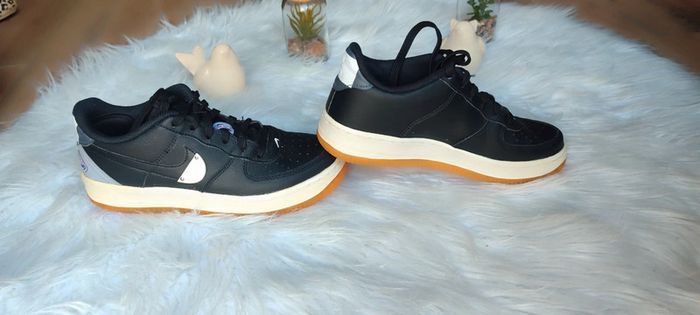 Basket air force one NBA pointure 37.5 noir - photo numéro 4