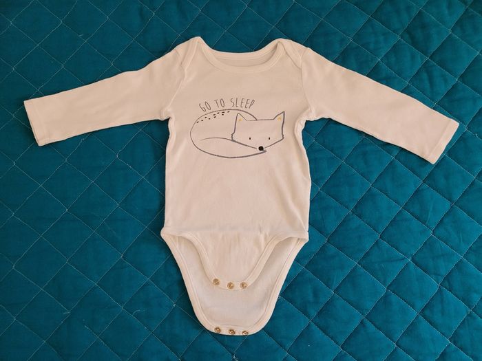 Lot de 5 bodies 9 mois - photo numéro 3