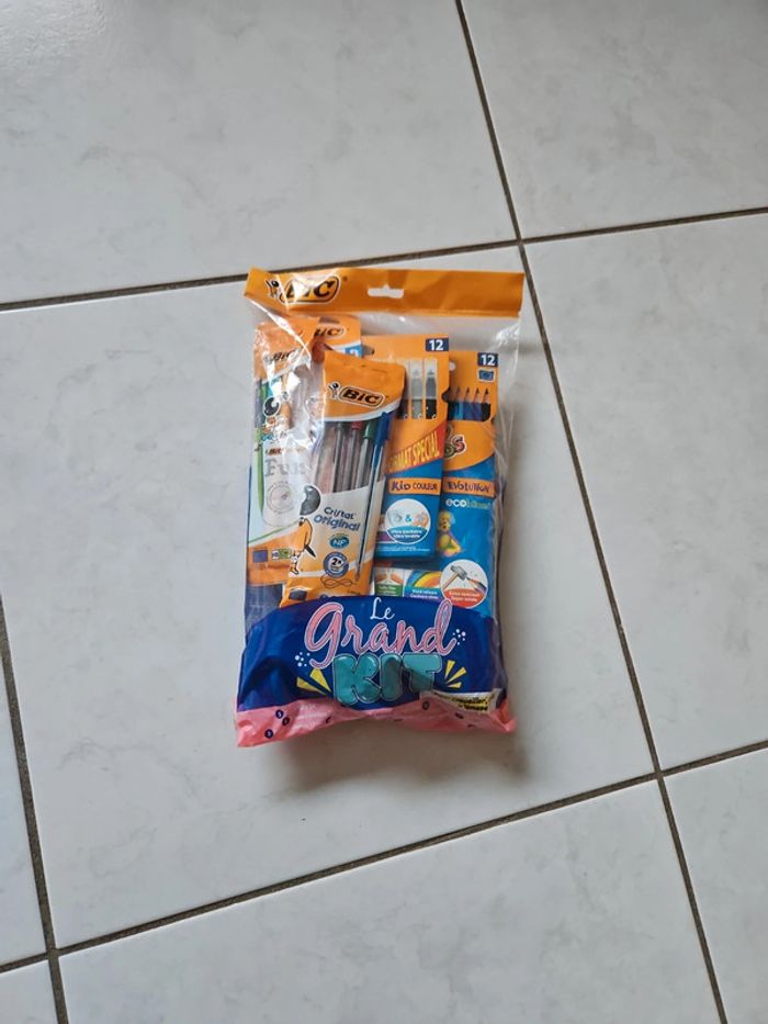 Le Grand Kit d'écriture Bic Neuf u21