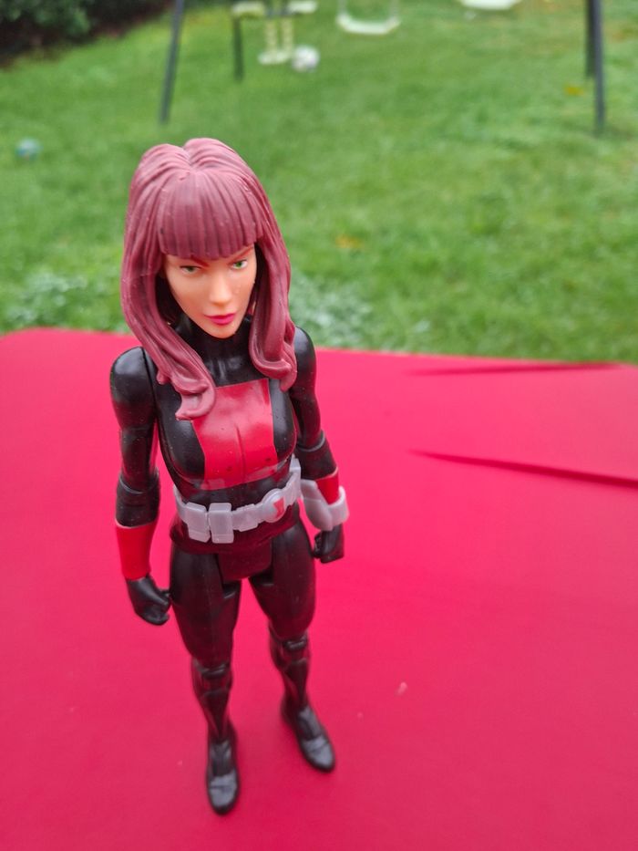 Figurine marvel 30 cm black widow - photo numéro 6