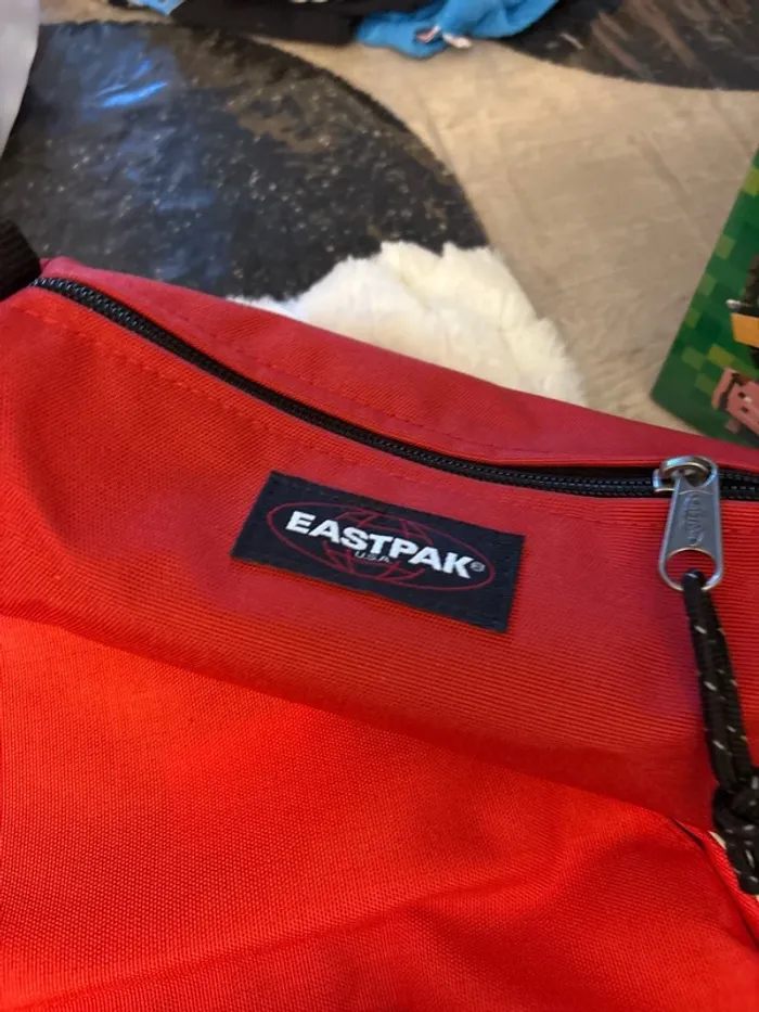 Sac et trousse eastpak - photo numéro 2