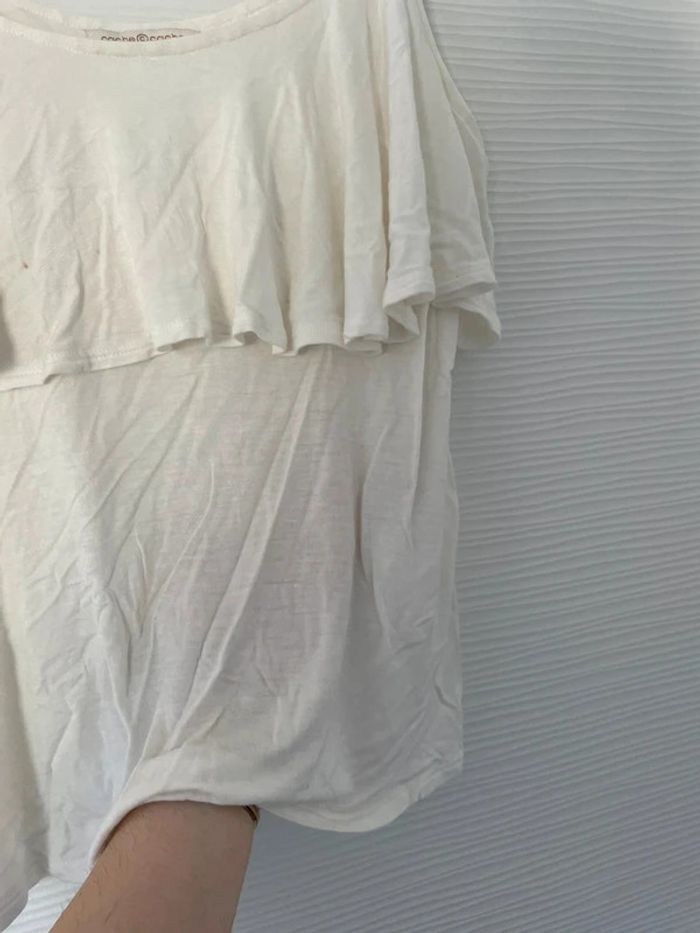 Haut débardeur fluide léger à bretelles fines blanc crème uni à volants décolleté - photo numéro 2