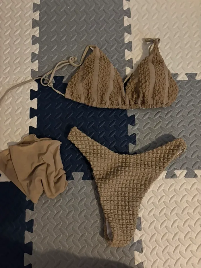 Lot/set 4 pièces Ensemble de plage marron triangle, tanga et 2 paréos - photo numéro 10
