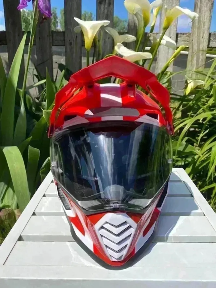 Casque de moto - photo numéro 4