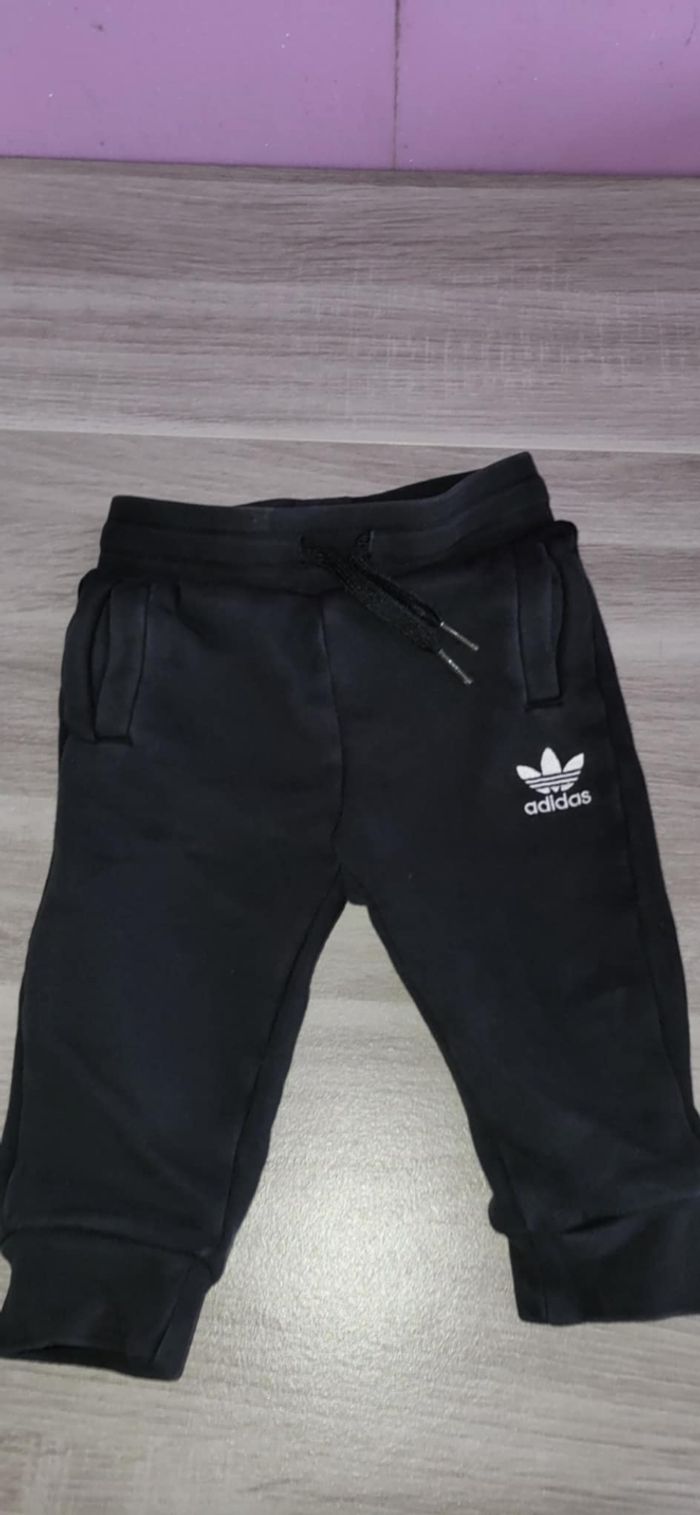 Ensemble adidas 12 mois - photo numéro 3