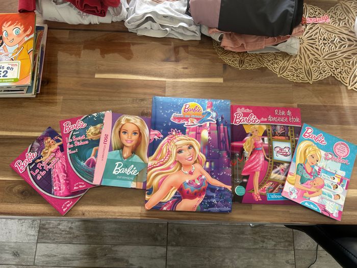 5 livres Barbie + un offert