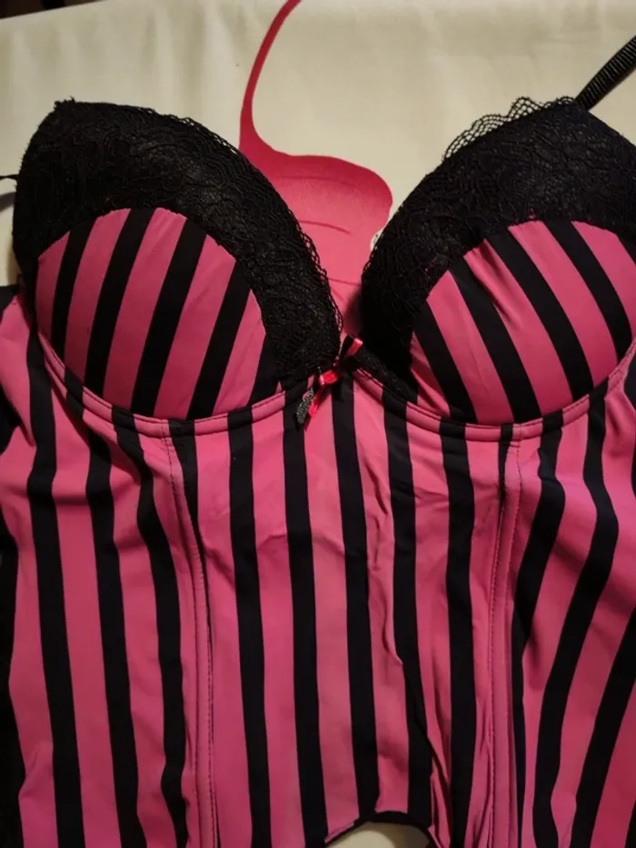 Bustier - photo numéro 3