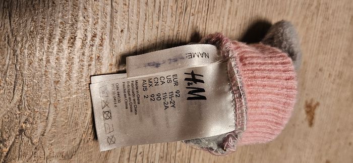 Paire de moufles grise et rose, H&M, 1,5/2 ans