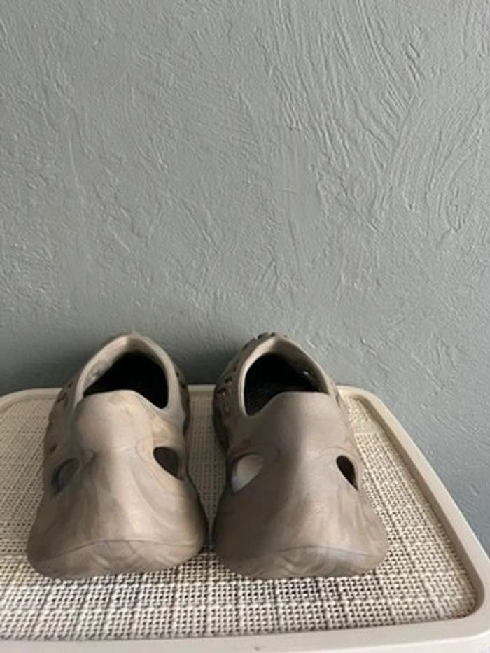Adidas Yeezy Foam RNNR - photo numéro 4