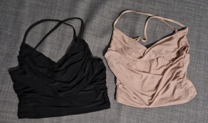Lot de 2 tops à fines brides unicolore à ruché taille M
