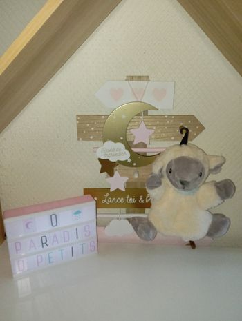 Doudou marionnette mouton 