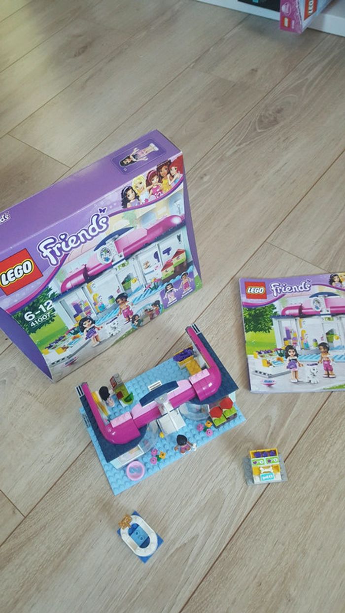 légo Friends vétérinaire réf 41007