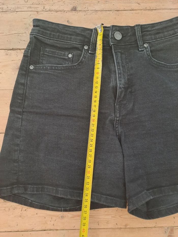 Jolie short jean noir H&M - photo numéro 6