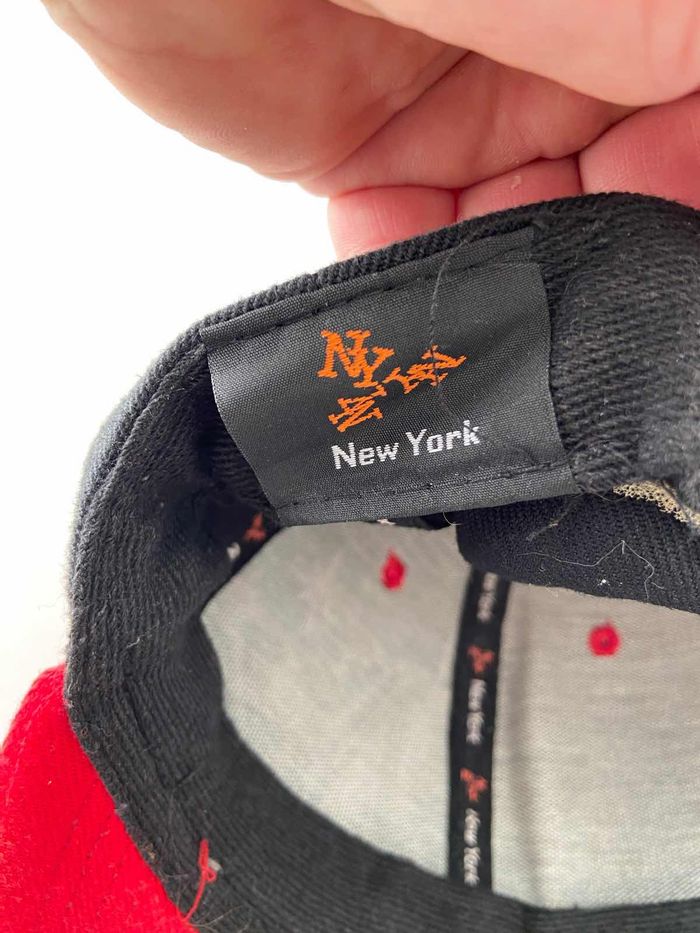 Casquette Snapback NY – Noir/Rouge – 100% Coton - photo numéro 3