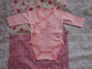 Body croisé manches longues rose 1 mois