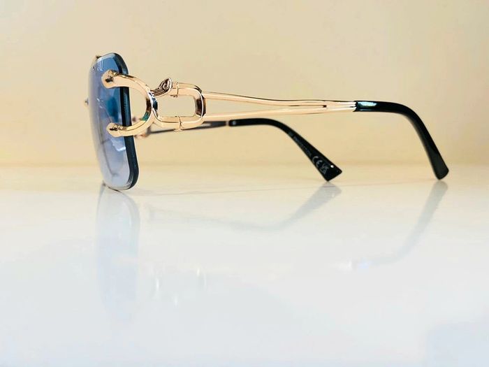 Lunette de soleil moxte dorée verres bleus dégradés UV protection catégorie 2 - photo numéro 3