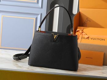 Louis Ⅴuitton    Capucines Souple  M14370