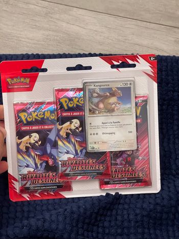 Pokémon Tripack Kangourex Rivalités destinées EV10 - 3 boosters et 1 carte collector - scellés
