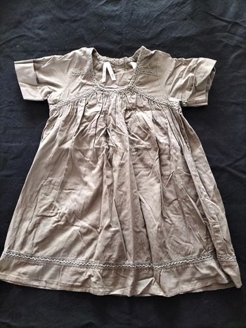 Robe manches courtes kaki avec des broderies kaki 5 ans Okaïdi