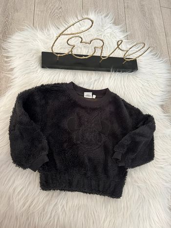 Très beau pull noir minnie 🥰 Disney taille 3 ans
