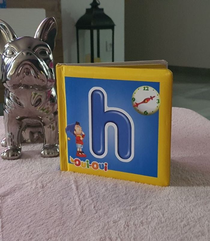 Livre enfant / bébé  oui-oui