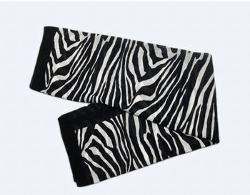 Maxi foulard xxl paréo sarong imprimé zèbre animal noir blanc graphique minimaliste