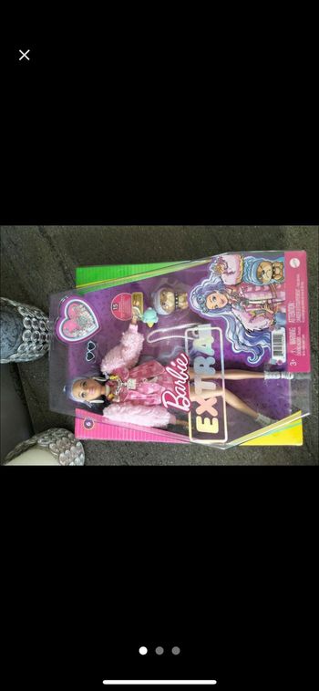 poupée barbie extra