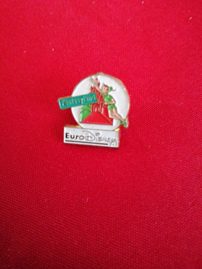 Pin's eurodisney Peter Pan