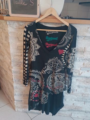 Robe Desigual taille S en parfait état