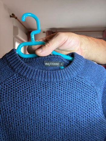 Pull bleu