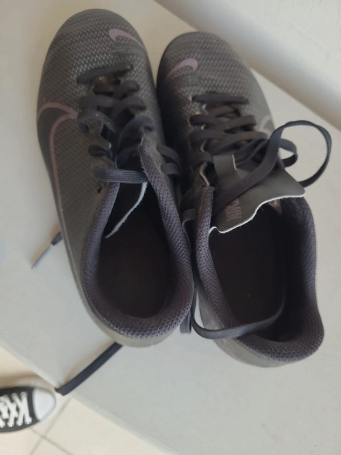 👟Crampons foot nike taille 32👟 - photo numéro 4