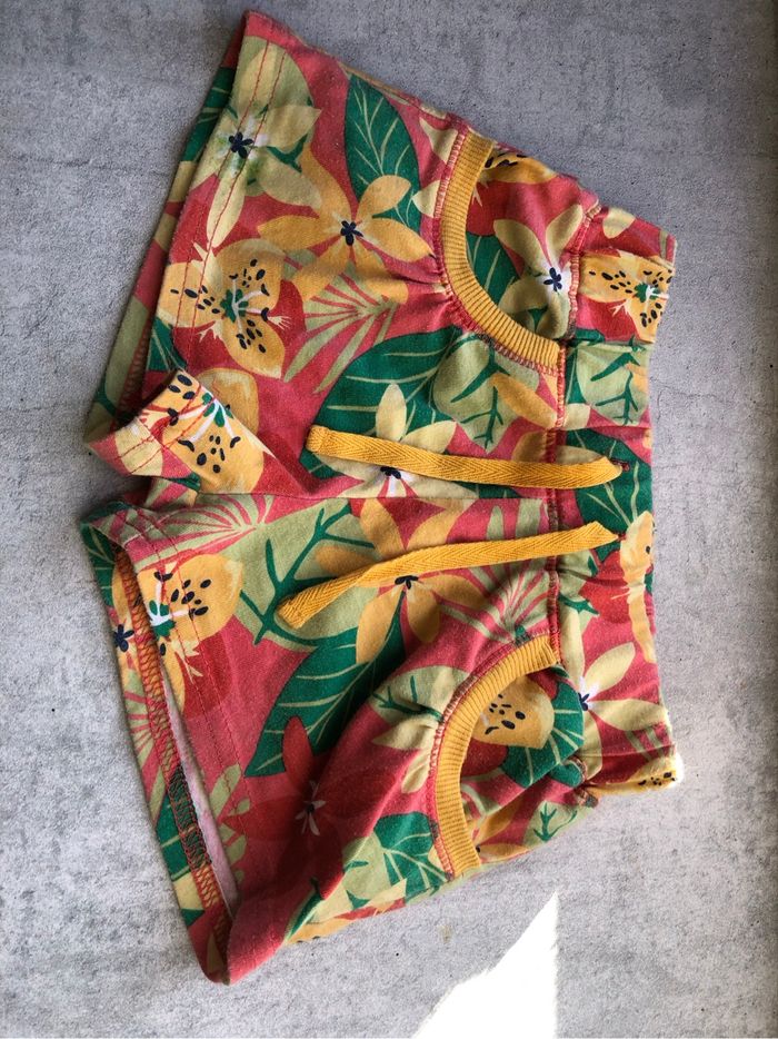 Vend short taille 3 ans
