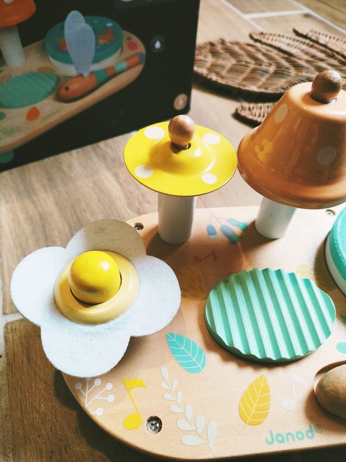 🎶Table musicale en bois marque Janod - photo numéro 2