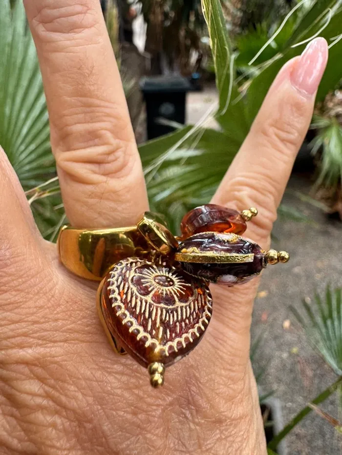 Grosse bague multi cœurs perles , pierres acier inoxydable or porcelaine habaha Paris - photo numéro 8