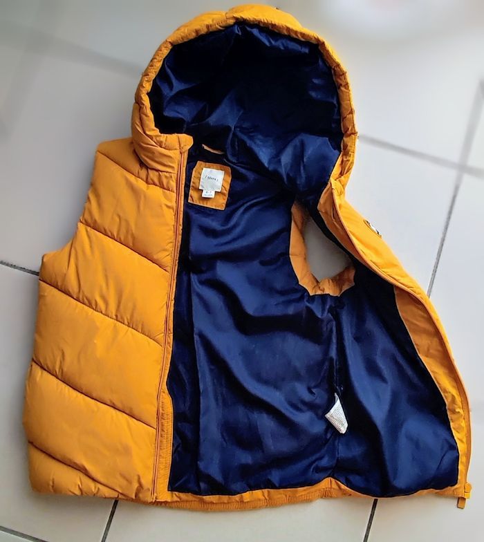 Doudoune sans manche avec capuche - photo numéro 3