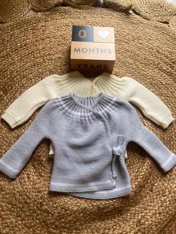 Lot de 2 brassières naissance 1 mois