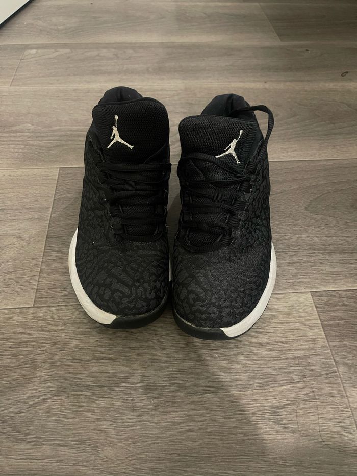 Basket Nike air jordan - photo numéro 2