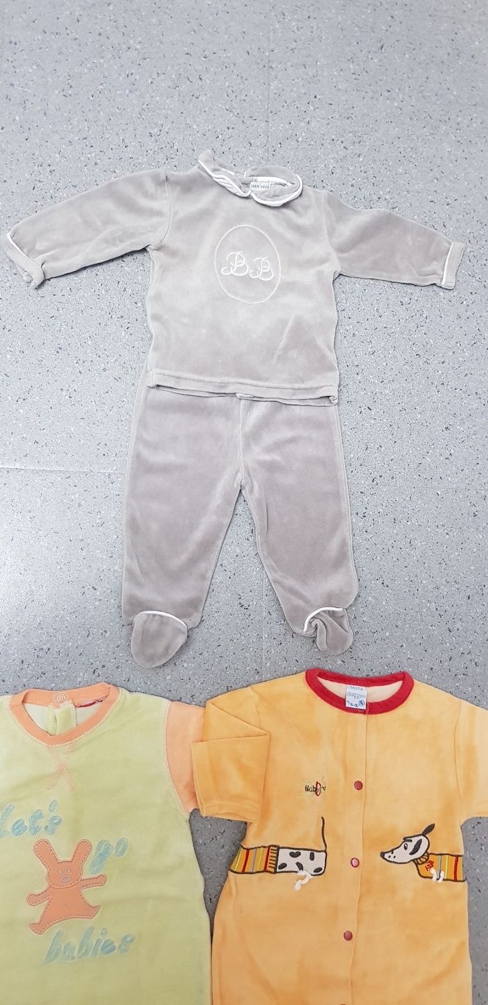 Pyjamas/grenouillères - photo numéro 4