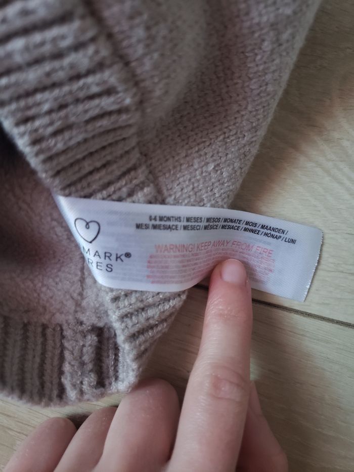 Bonnet 🎀 Primark 0-6 mois 2€ - photo numéro 5